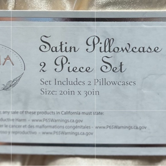 NWT-Satin Pillowcase 2 Piece Set - Cream - Picture 3 of 4